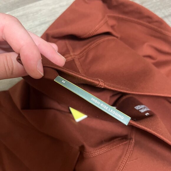 All In Motion High Rise Contour Power Waist Yoga Pants Brown Cropper NWT Size M - Picture 9 of 9